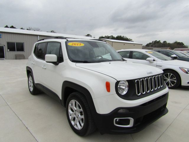 2015 Jeep Renegade Latitude FWD photo