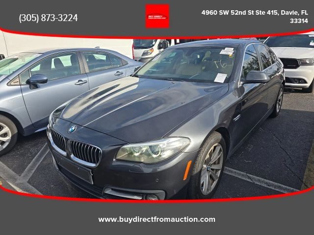 2016 BMW 5 Series 528i RWD photo
