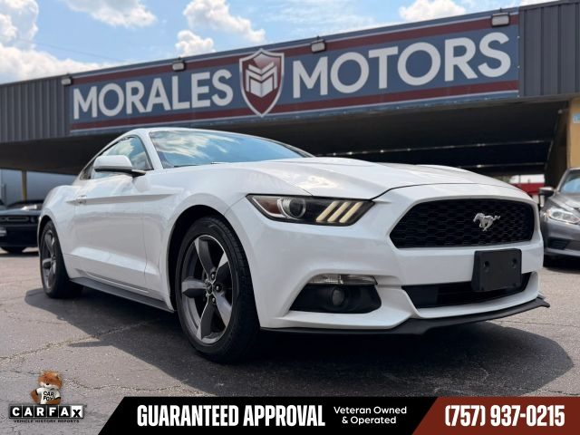 2015 Ford Mustang V6 RWD photo