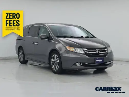 2015 Honda Odyssey Touring FWD photo