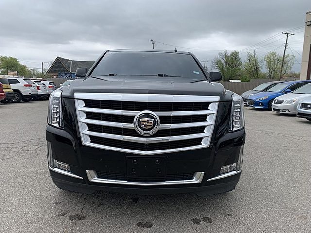 2015 Cadillac Escalade Luxury RWD photo