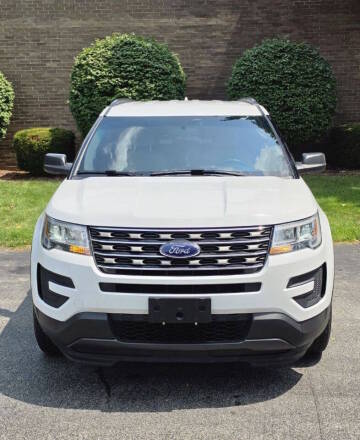 2016 Ford Explorer Base 4WD photo