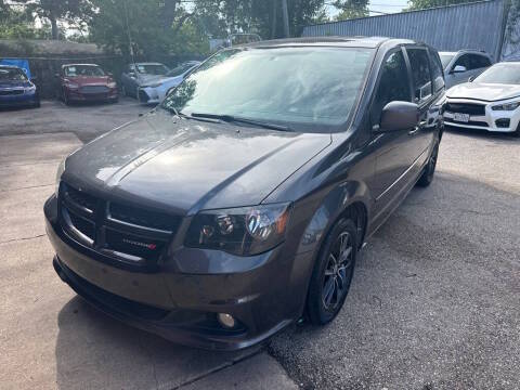2016 Dodge Grand Caravan SXT Plus FWD photo