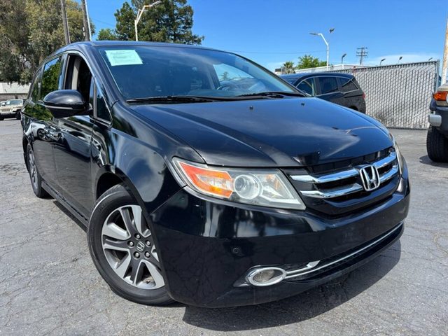 2016 Honda Odyssey Touring FWD photo