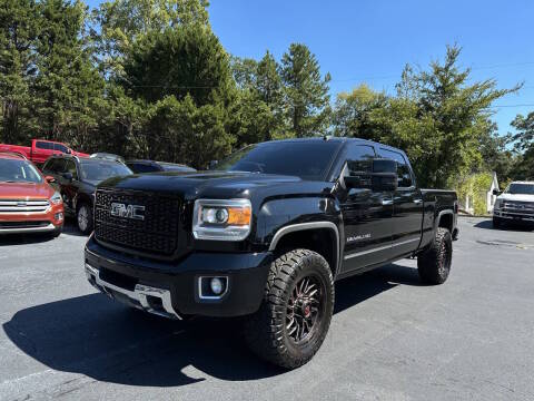 2015 GMC Sierra 2500HD Denali 4WD photo