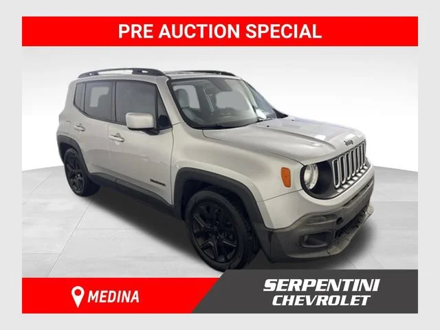 2015 Jeep Renegade Latitude FWD photo