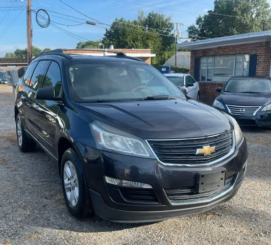 2016 Chevrolet Traverse LS FWD photo
