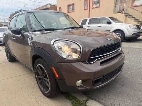 2015 MINI Countryman S FWD photo