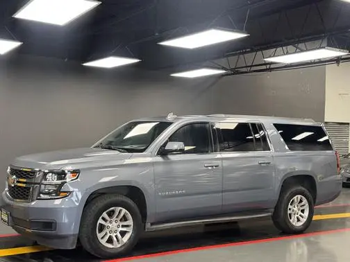 2016 Chevrolet Suburban LT RWD photo