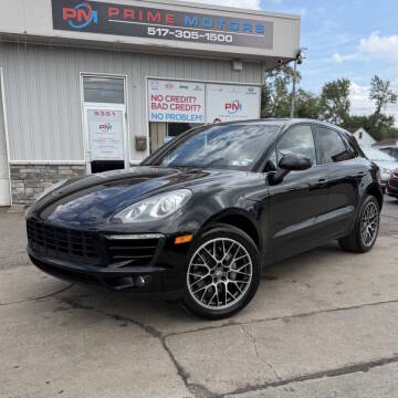2016 Porsche Macan S AWD photo