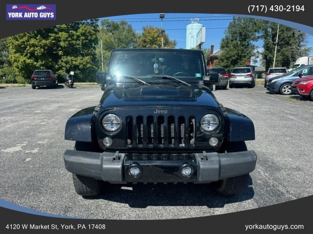 2015 Jeep Wrangler Unlimited Altitude 4WD photo