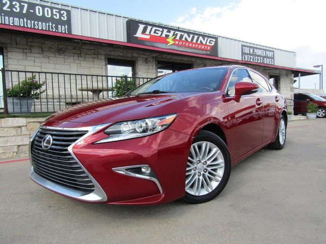 2016 Lexus ES FWD photo