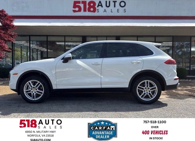 2016 Porsche Cayenne  AWD photo