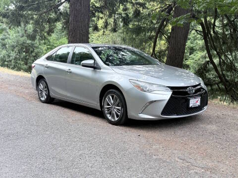 2015 Toyota Camry SE FWD photo