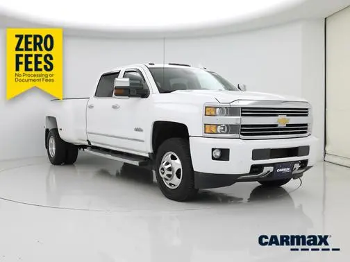 2015 Chevrolet Silverado 3500HD High Country 4WD photo