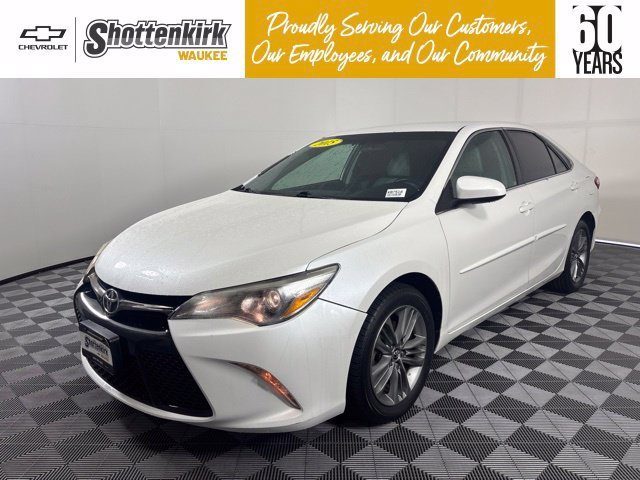 2015 Toyota Camry SE FWD photo