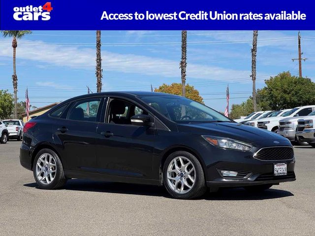 2015 Ford Focus SE FWD photo