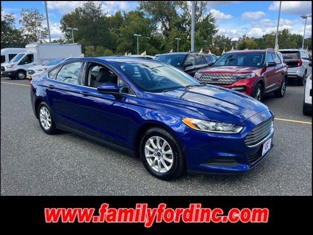 2016 Ford Fusion S FWD photo