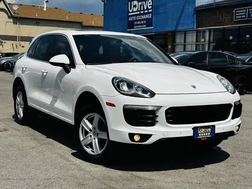 2016 Porsche Cayenne  AWD photo