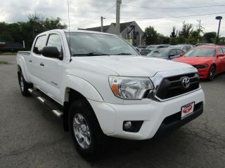 2015 Toyota Tacoma 4WD photo