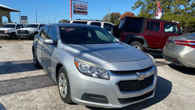 2015 Chevrolet Malibu LT FWD photo