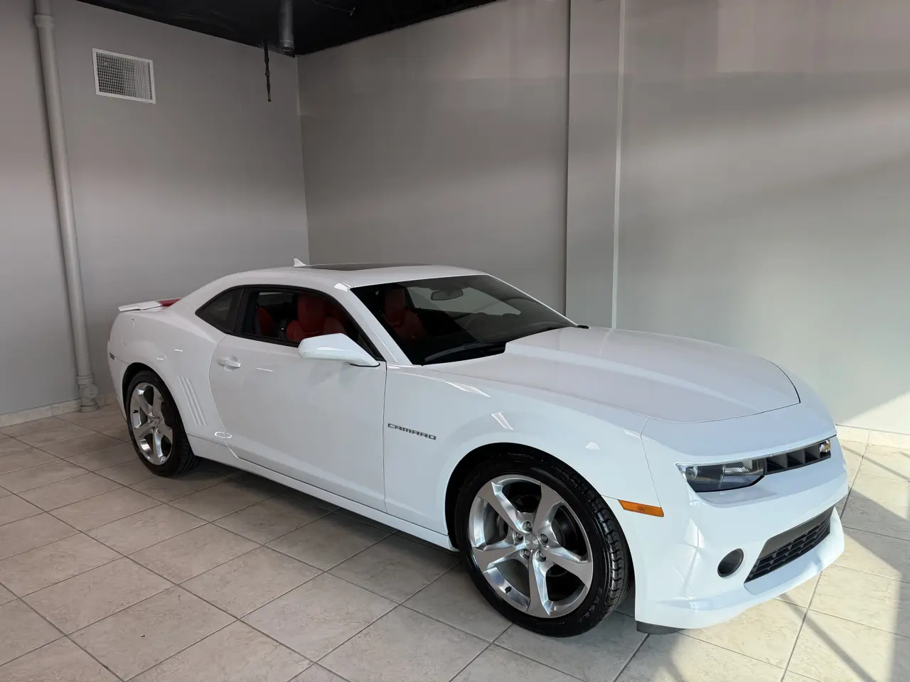 2015 Chevrolet Camaro LT RWD photo