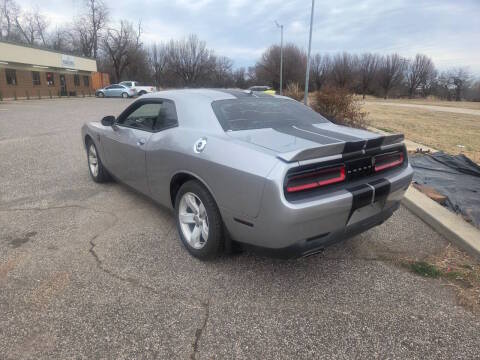 2015 Dodge Challenger SXT Plus RWD photo