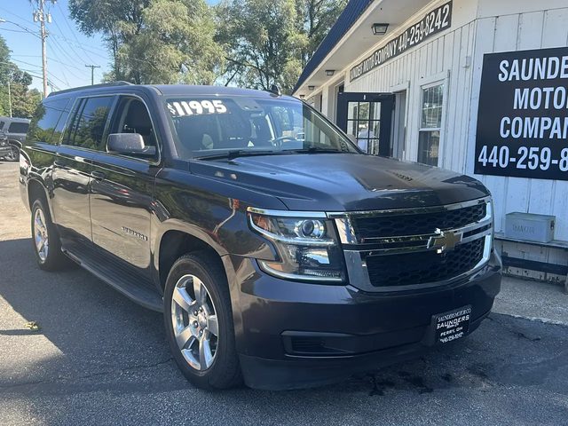 2016 Chevrolet Suburban LT 4WD photo