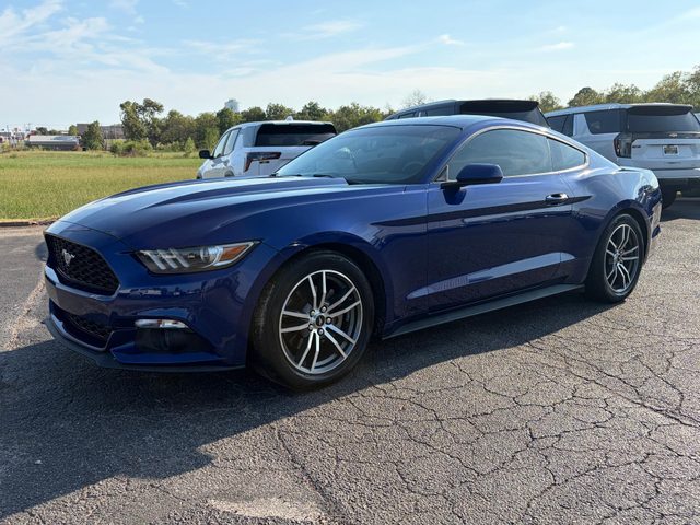 2016 Ford Mustang EcoBoost RWD photo