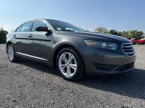 2015 Ford Taurus SEL FWD photo