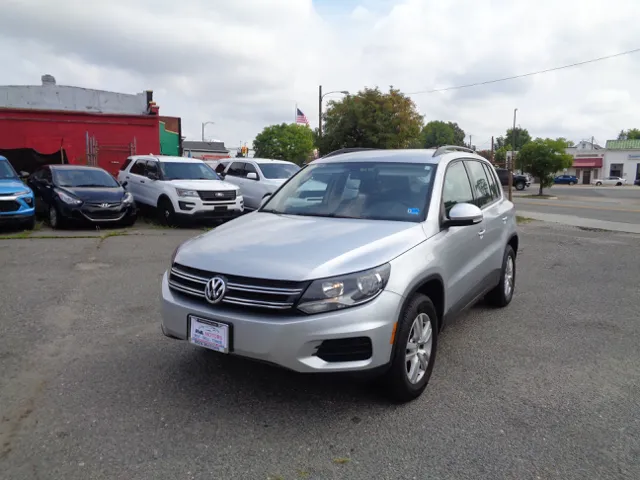 2016 Volkswagen Tiguan S FWD photo