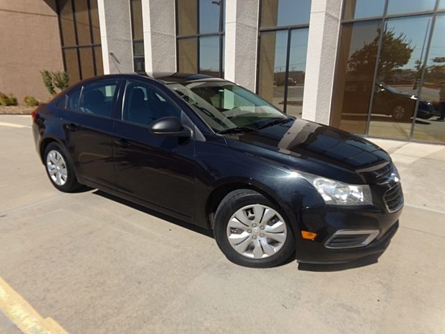 2016 Chevrolet Cruze LS FWD photo