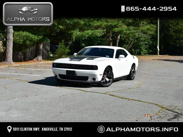 2015 Dodge Challenger R/T RWD photo