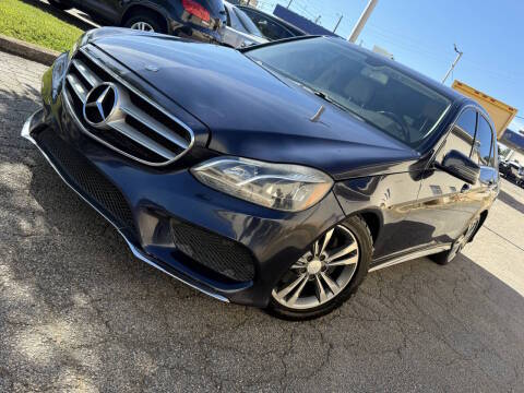 2016 Mercedes-Benz E-Class E 350 Sport RWD photo