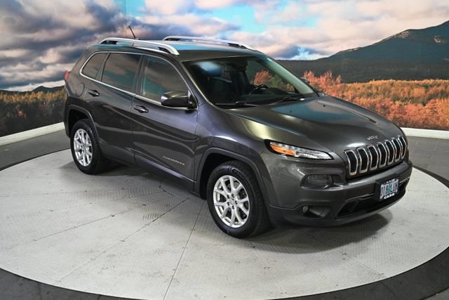 2015 Jeep Cherokee Latitude FWD photo