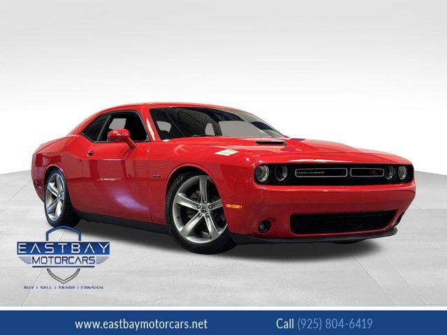 2015 Dodge Challenger R/T RWD photo