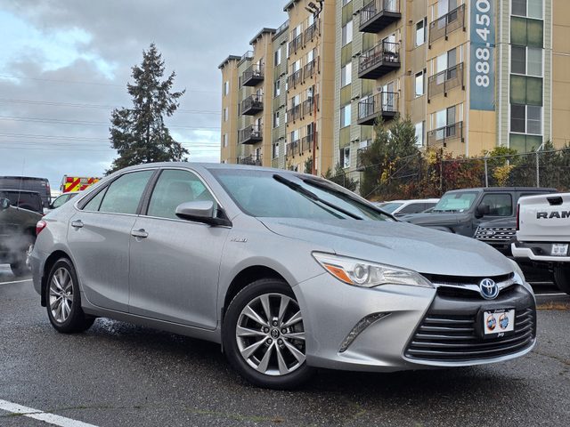 2015 Toyota Camry XLE FWD photo