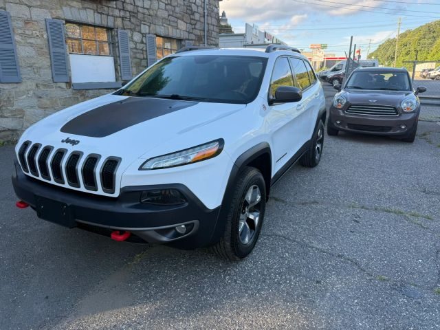 2016 Jeep Cherokee Trailhawk 4WD photo