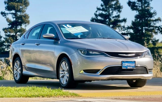 2016 Chrysler 200 Limited Platinum FWD photo