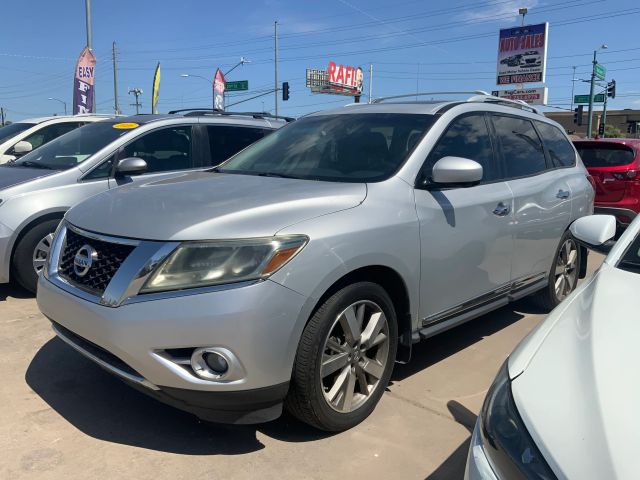2015 Nissan Pathfinder Platinum 4WD photo