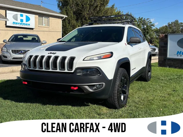 2016 Jeep Cherokee Trailhawk 4WD photo