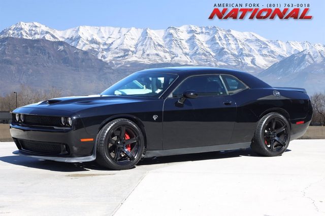 2015 Dodge Challenger SRT Hellcat RWD photo