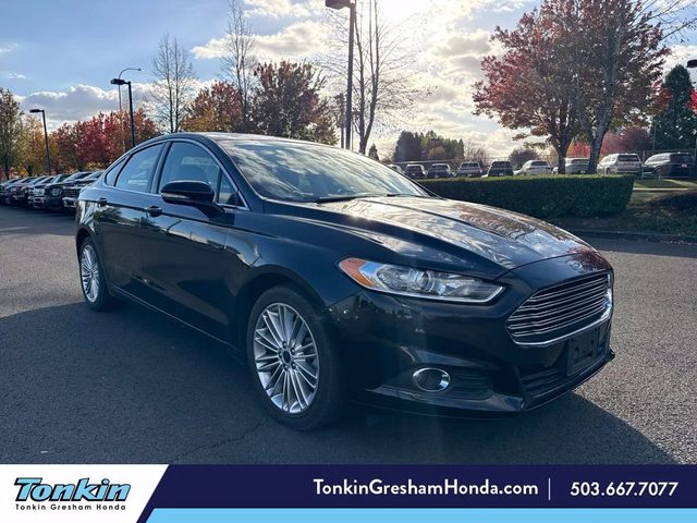 2016 Ford Fusion SE FWD photo