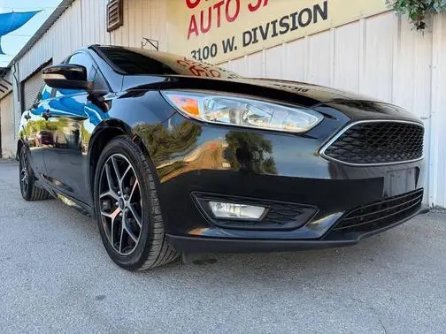 2015 Ford Focus SE FWD photo