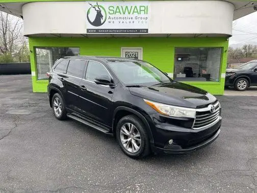2015 Toyota Highlander LE Plus AWD photo