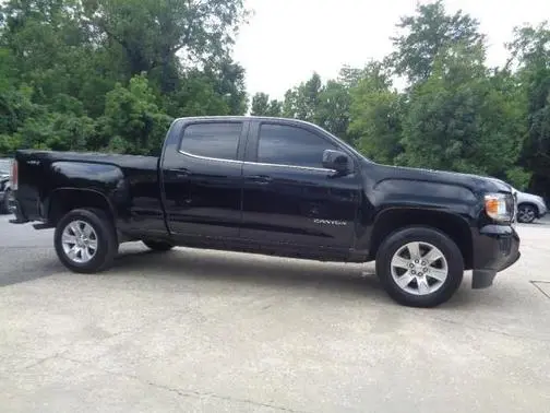 2016 GMC Canyon 4WD SLE 4WD photo