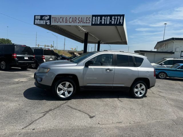 2016 Jeep Compass Sport FWD photo