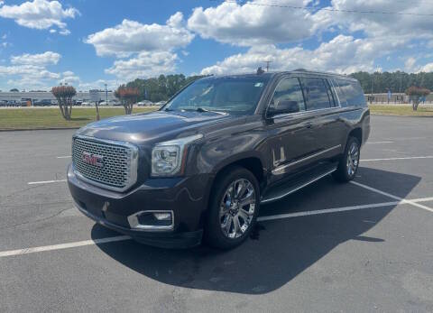 2016 GMC Yukon XL Denali 4WD photo