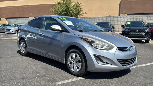 2016 Hyundai Elantra Limited FWD photo