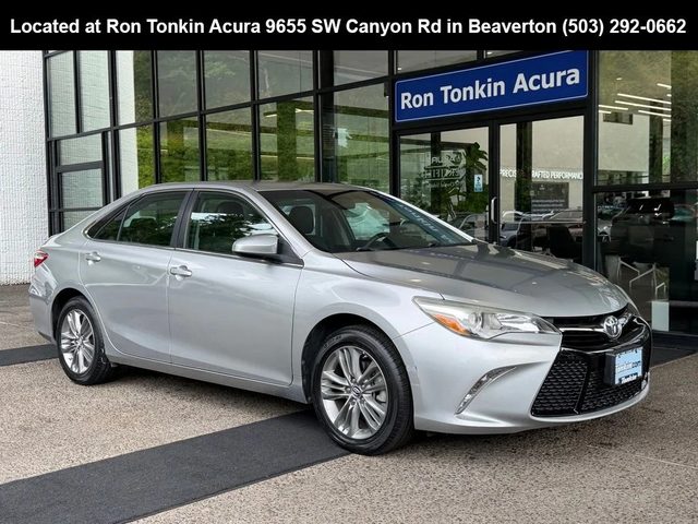 2016 Toyota Camry SE FWD photo